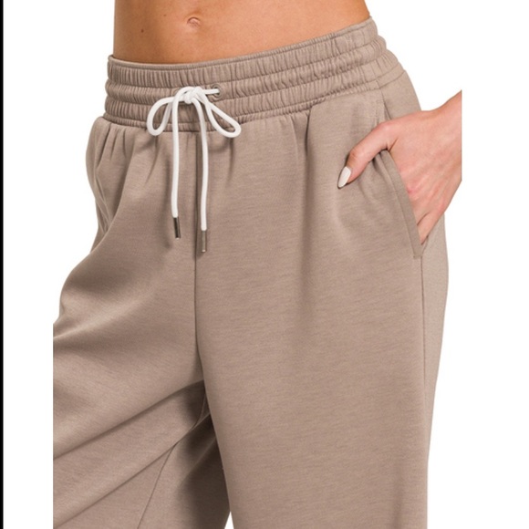 $30 366 ❤️ Zenana SCUBA DRAWSTRING
PANTS And top set - Picture 2 of 3